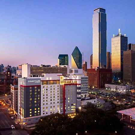 Courtyard By Marriott Dallas Downtown/Reunion District Bagian luar foto