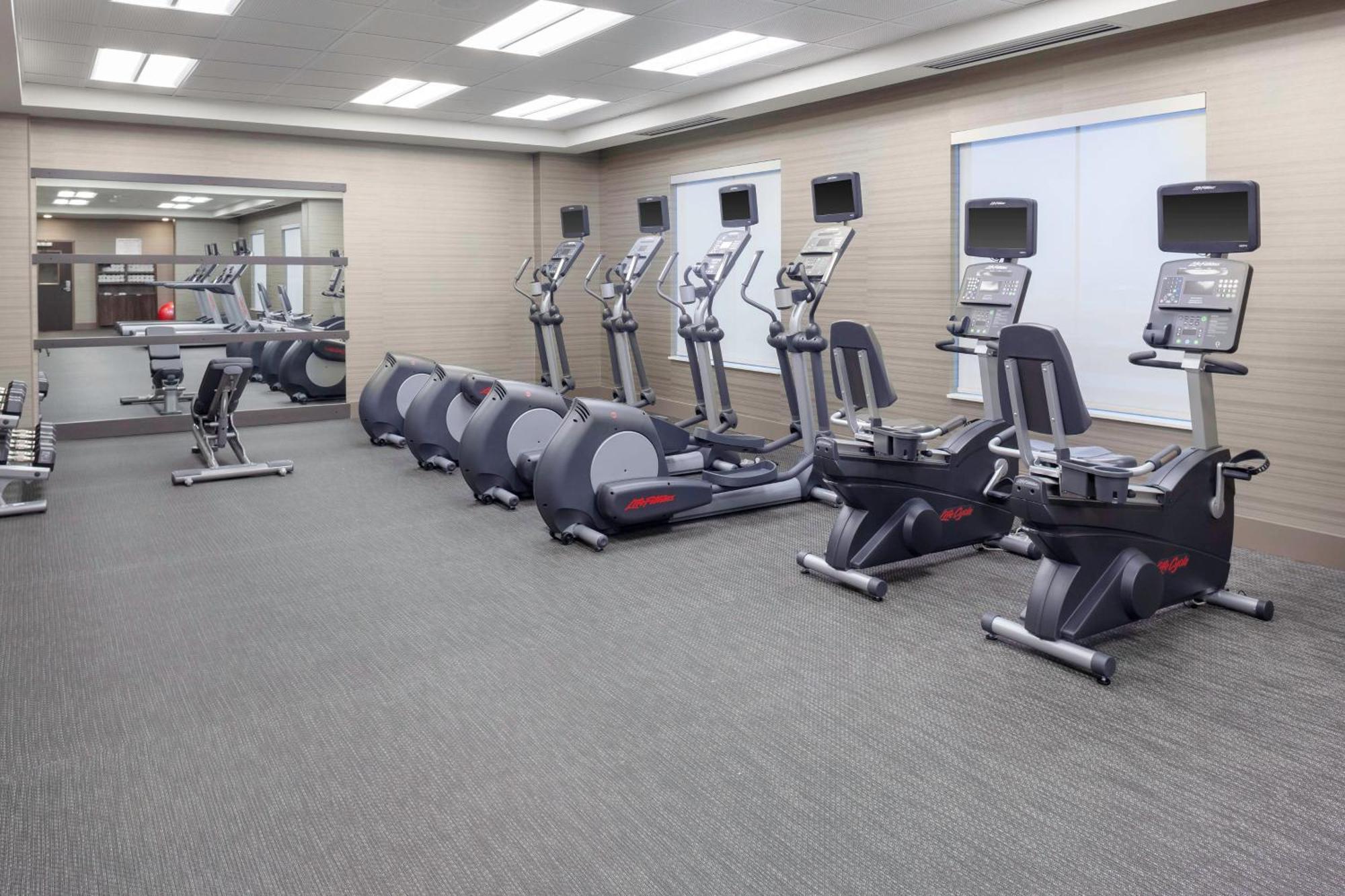 Courtyard By Marriott Dallas Downtown/Reunion District Bagian luar foto
