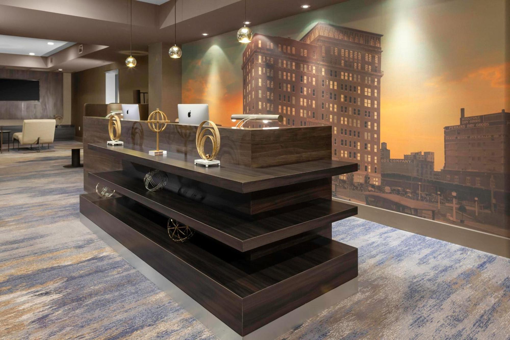 Courtyard By Marriott Dallas Downtown/Reunion District Bagian luar foto