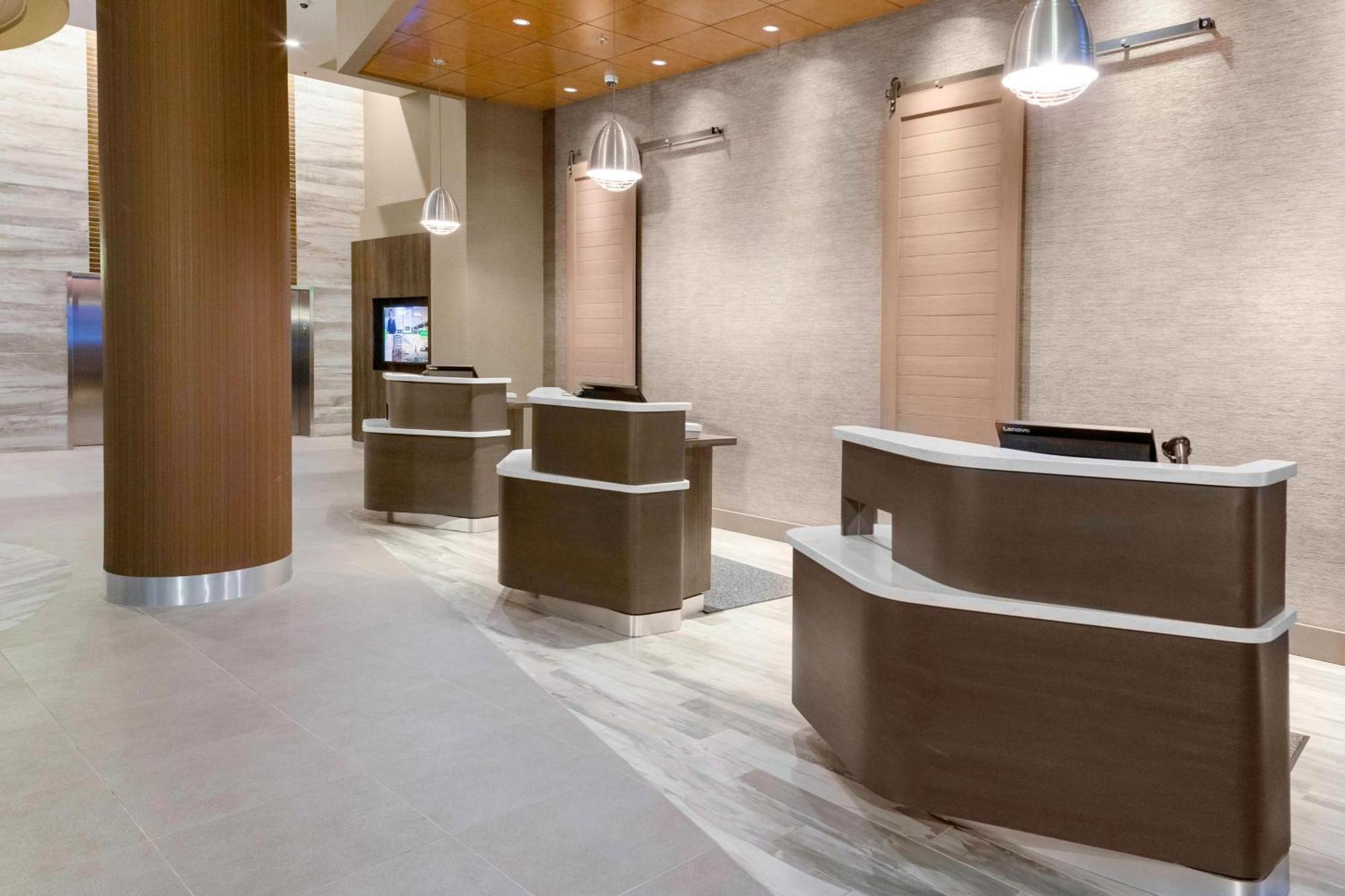 Courtyard By Marriott Dallas Downtown/Reunion District Bagian luar foto