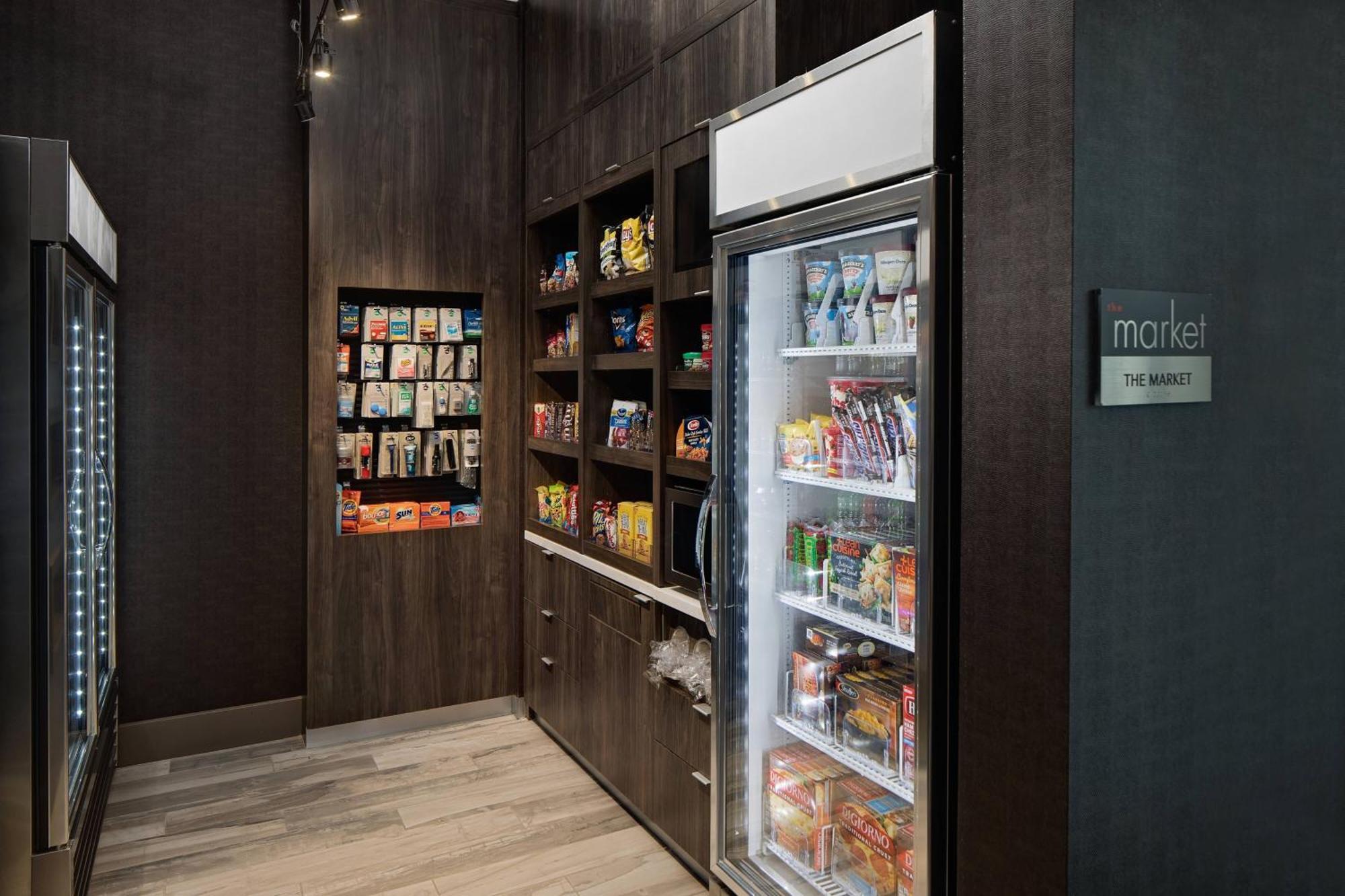 Courtyard By Marriott Dallas Downtown/Reunion District Bagian luar foto